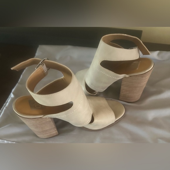 DV by Dolce Vita Brista Peep Toe Heels Size 9M New without Box - Picture 4 of 6